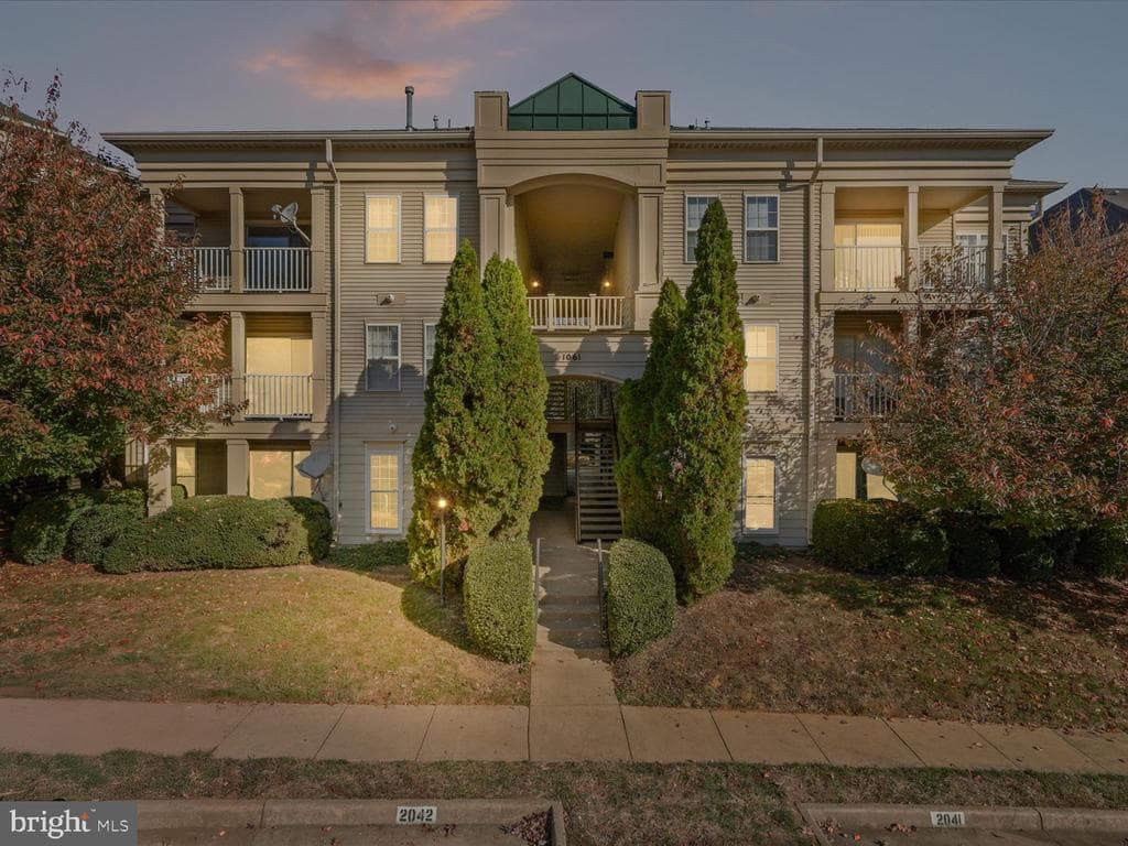 1061 Gardenview Loop #101 photo 1