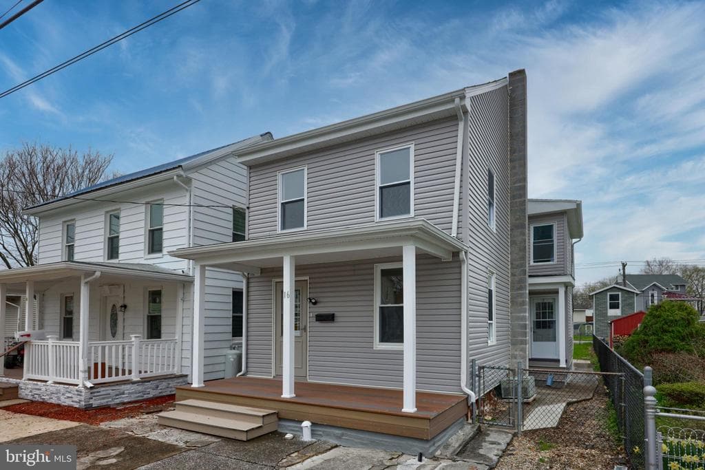 16 Juniata Street photo 1
