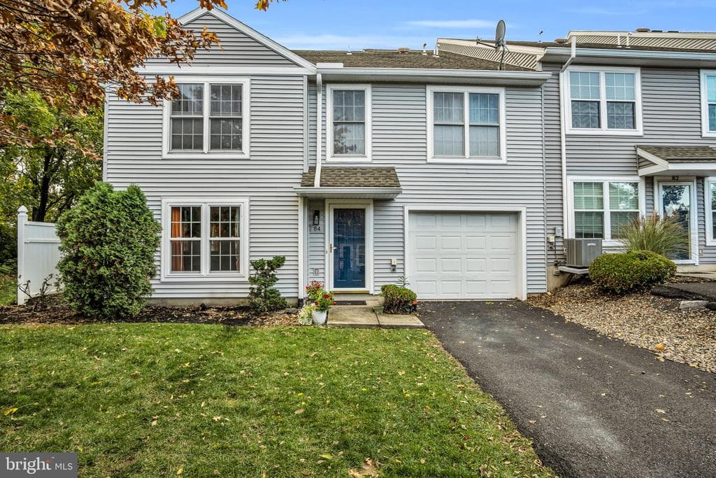 84 Courtyard Drive photo 1