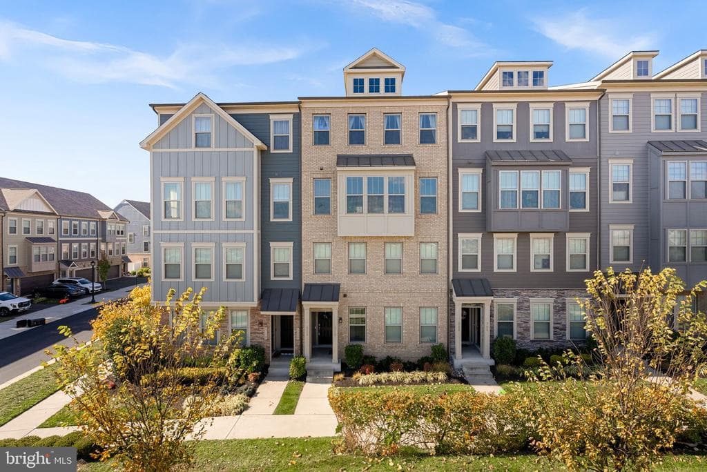 312 Petite Sirah Terrace SE photo 1