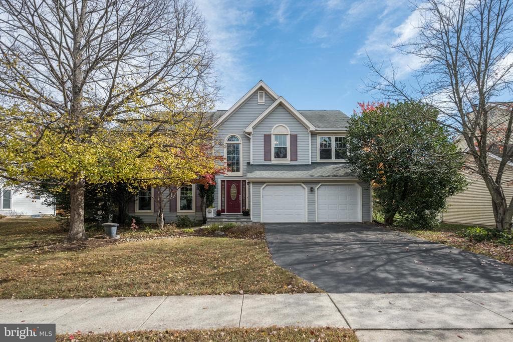 14305 Platinum Drive photo 1