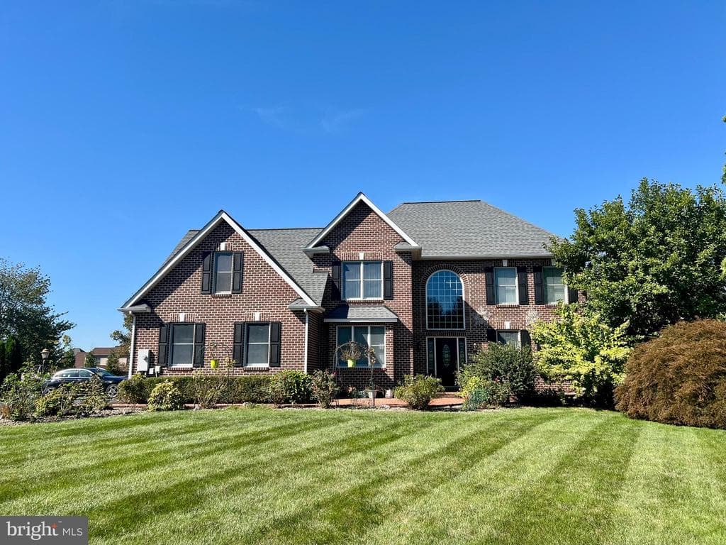 3325 Muirfield Drive photo 1