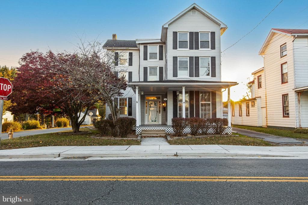 110 Delaware Avenue photo 1