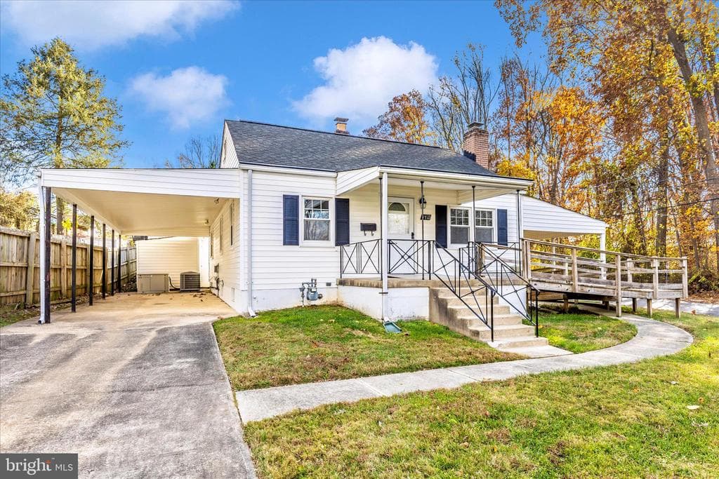 4410 Fernhill Road photo 1