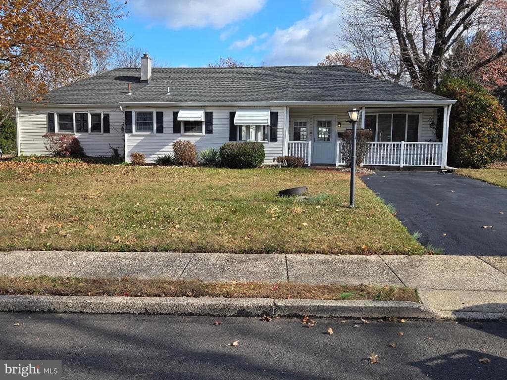 142 Greenbelt Drive photo 1