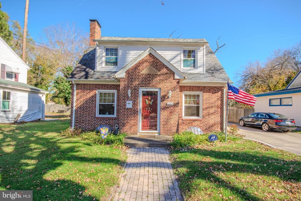 211 Truitt Street photo 1