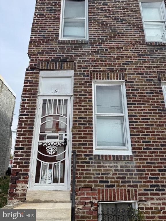 3337 N 11th Street photo 1
