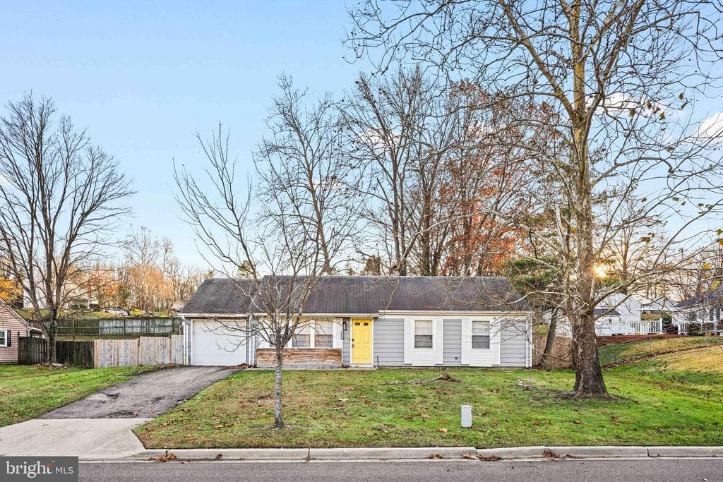10209 New Orchard Drive photo 1