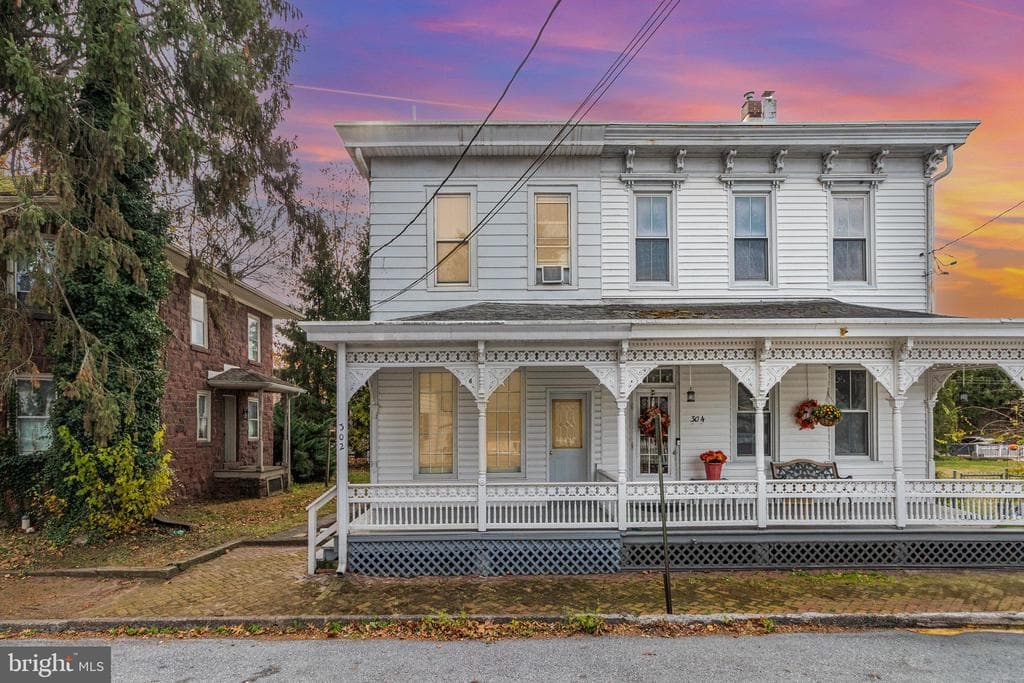 302 Juniata Street photo 1