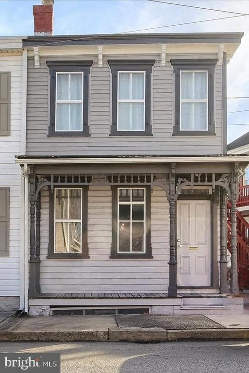 411 N Bedford Street photo 1