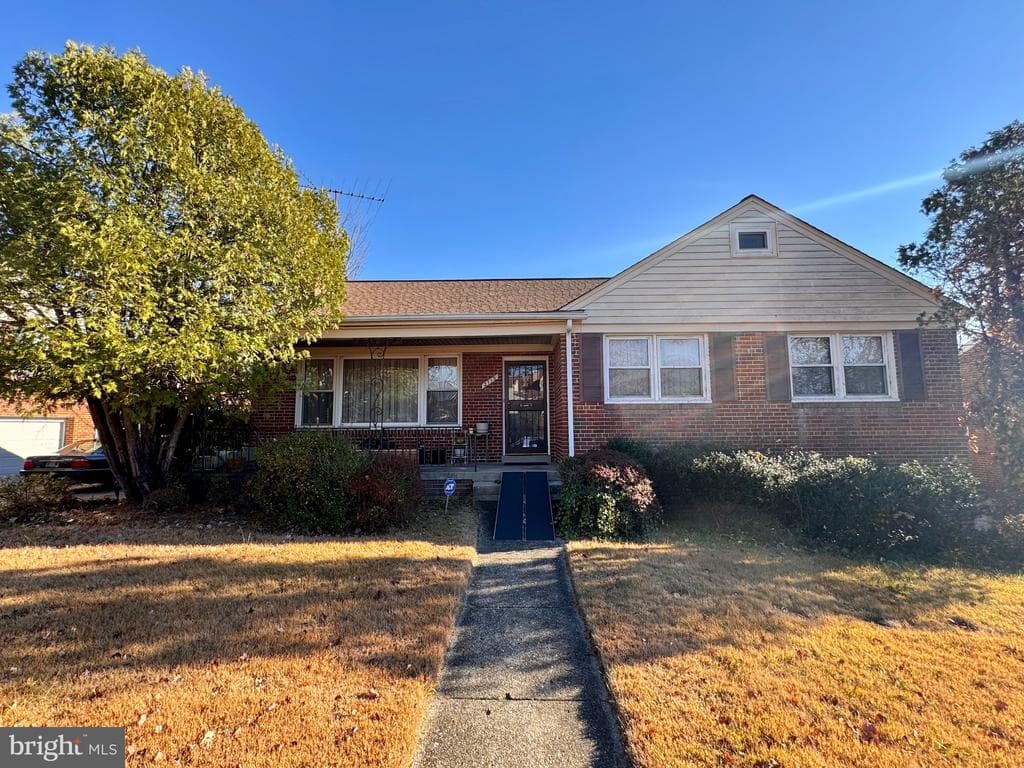 2113 Iverson Street photo 1