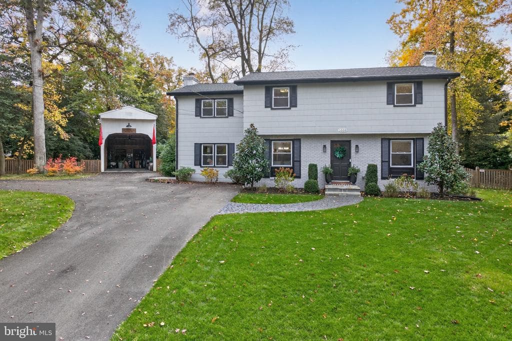 1009 Old Bay Ridge Road photo 1