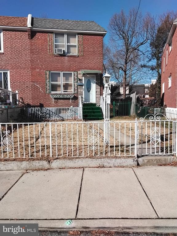 27 Concord Road photo 1