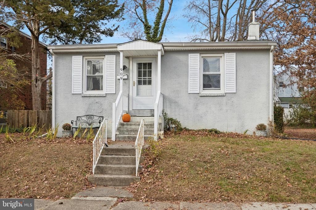 909 Walnut Street photo 1