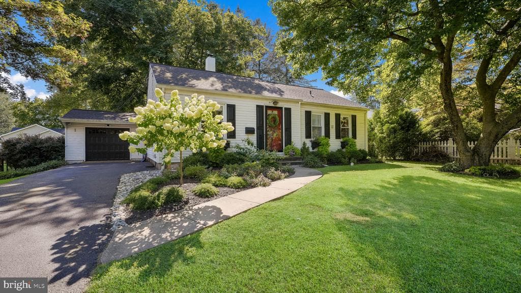 104 Kreutz Avenue photo 1