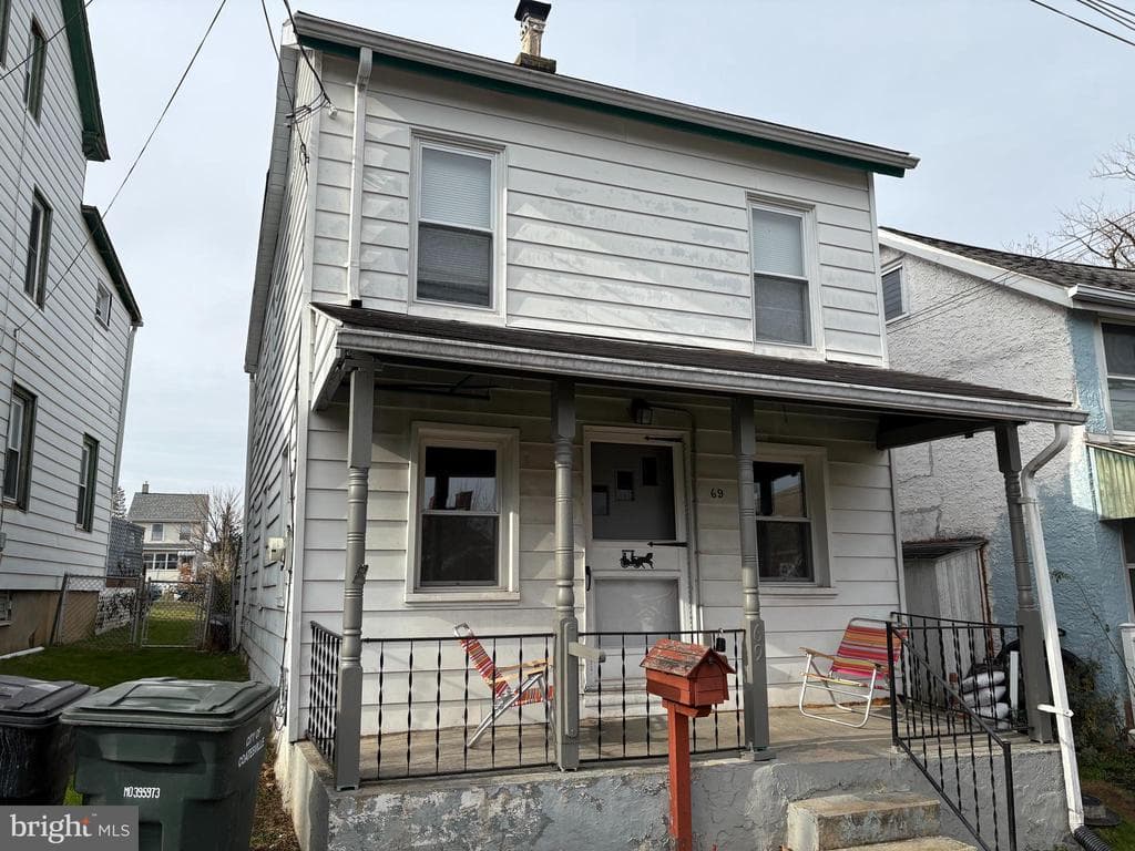 69 Palmer Avenue photo 1
