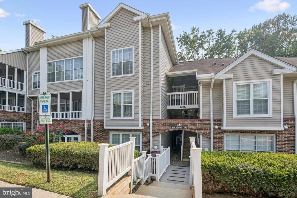 606 Squire Lane #606-A photo 1