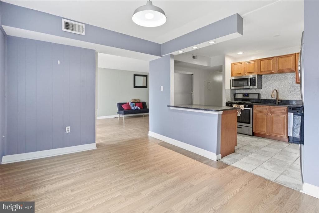 8459 Greenbelt Road #t-1 photo 1