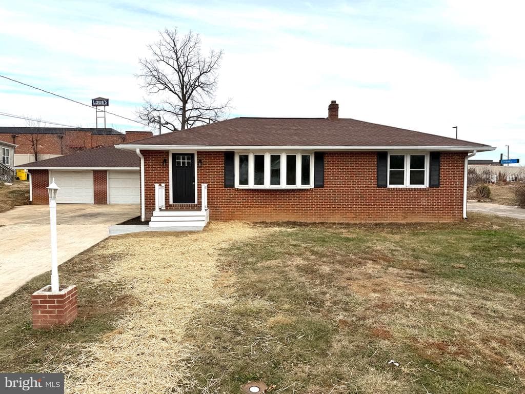 178 Bernice Avenue photo 1