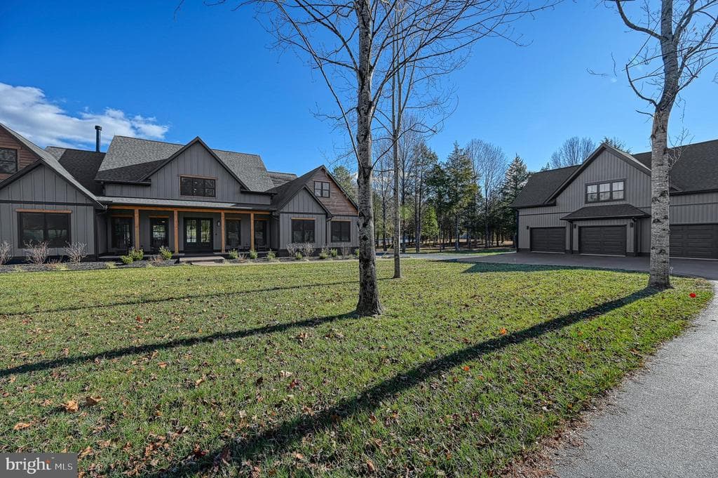 2642 Peach Grove Road photo 1
