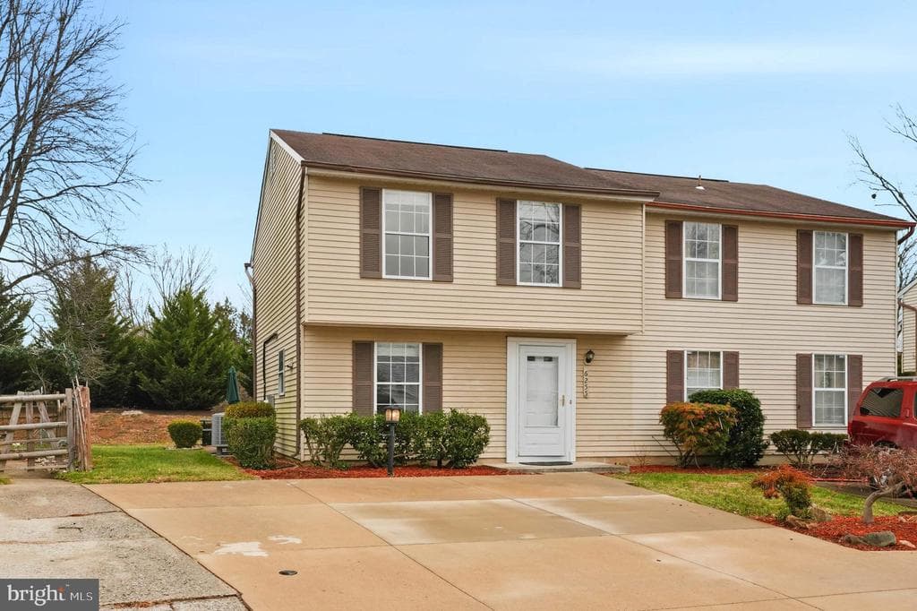 6255 Blue Dart Place photo 1