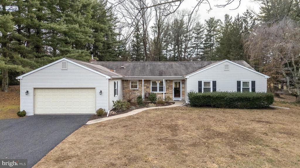 3378 Holicong Road photo 1