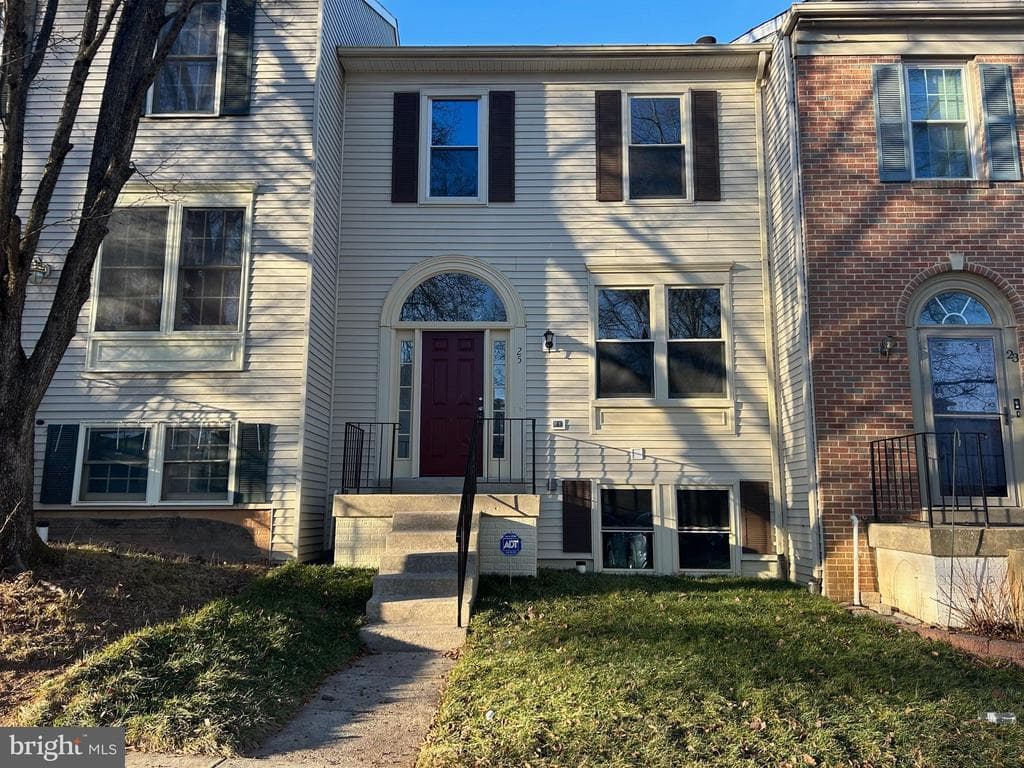 25 Drumcastle Court photo 1