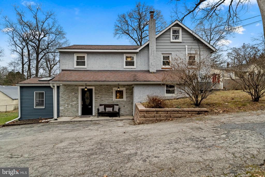 199 Summit Road photo 1
