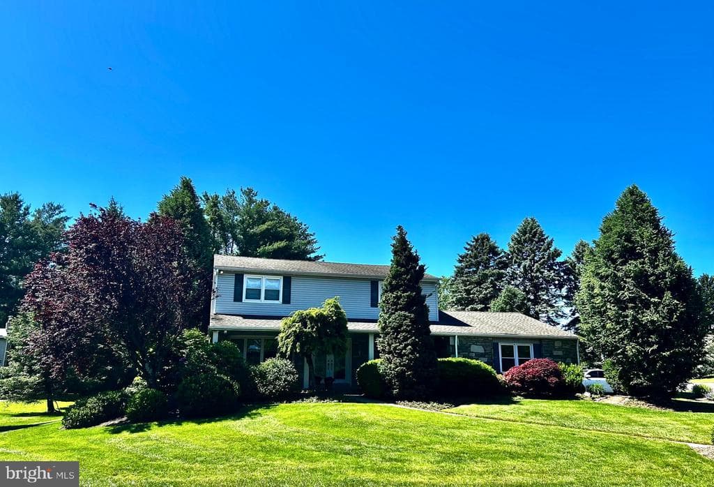 992 Sheffield Lane photo 1