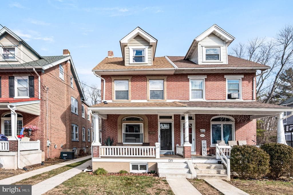 139 Walnut Street photo 1