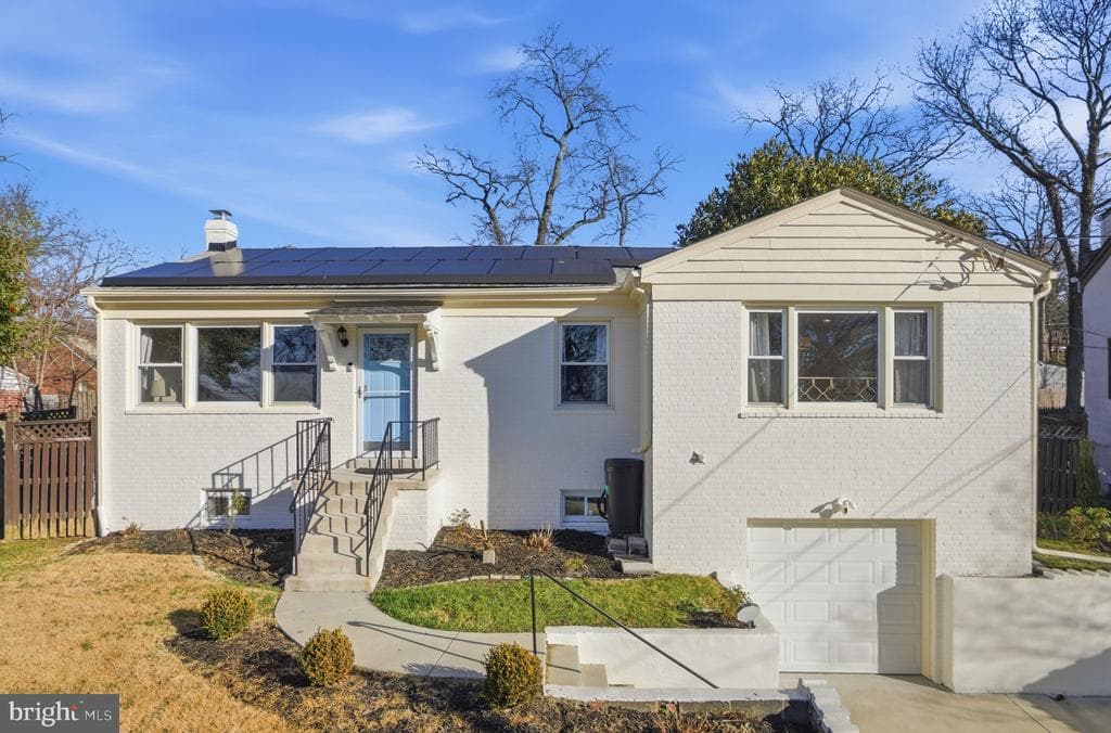 5612 Delaware Drive photo 1