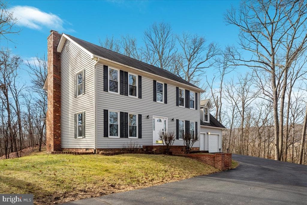 157 Oak Drive photo 1