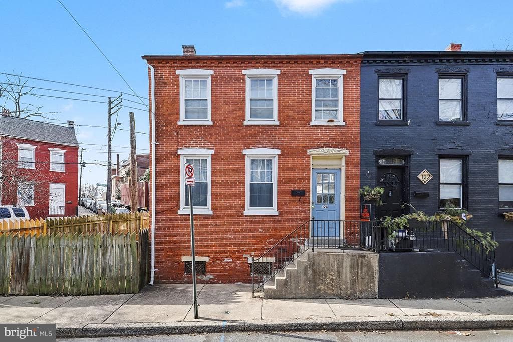 124 S Arch Street photo 1