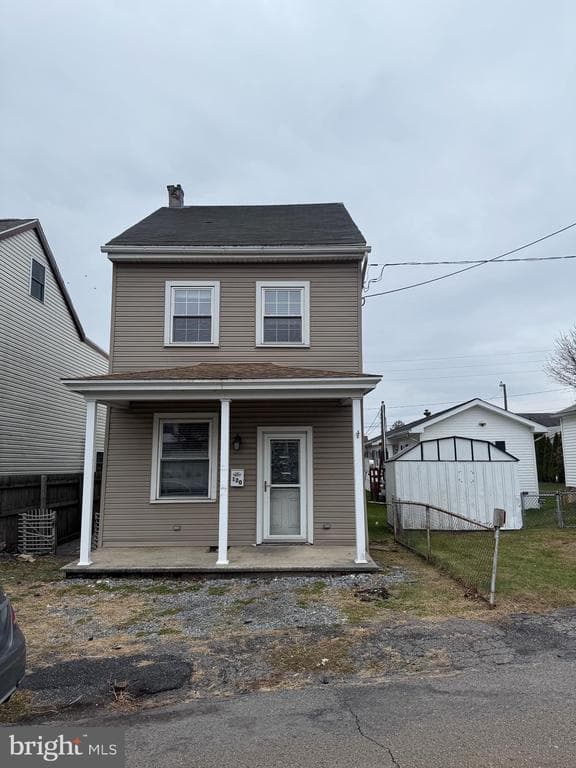 120 S Middle Street photo 1
