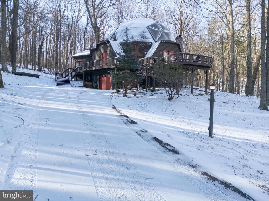 621 Paradise Heights photo 1