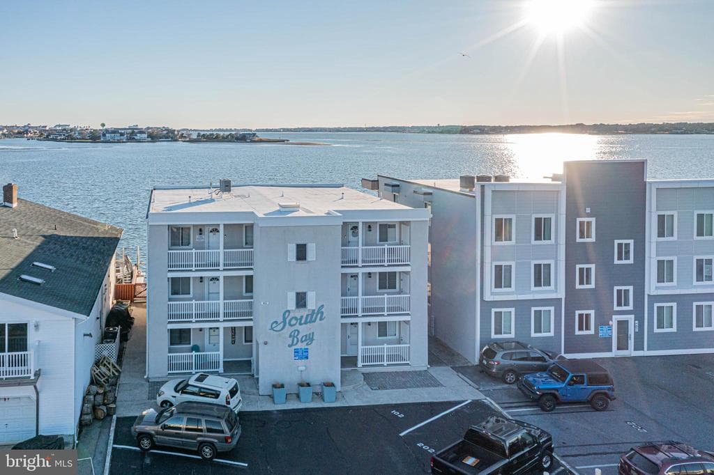411 Bayshore Drive #101 photo 1