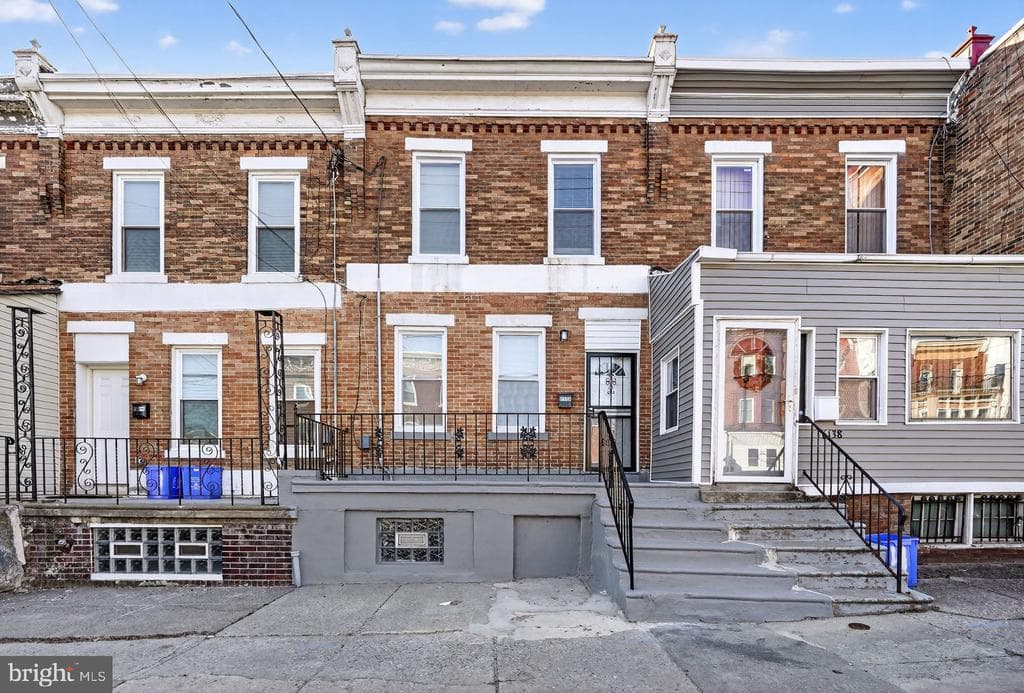 6136 Vine Street photo 1