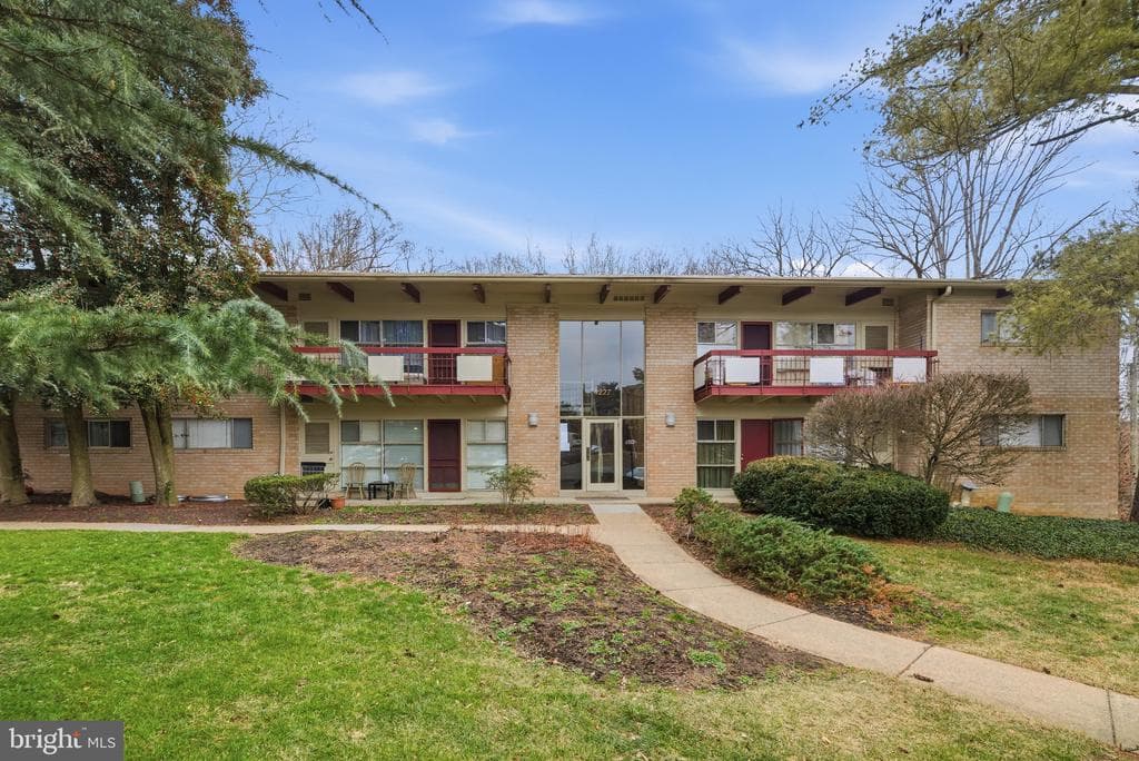4227 Americana Drive #103 E photo 1