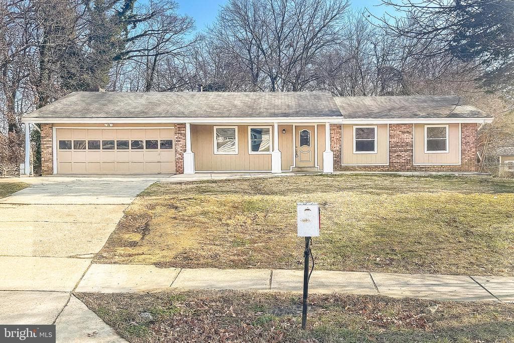 5304 Woodland Boulevard photo 1