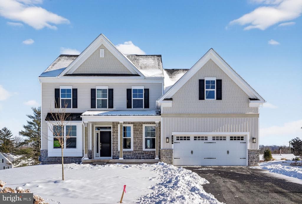 126 Ashford Drive photo 1