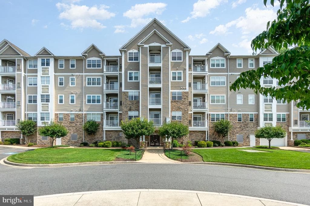 902 Macphail Woods Crossing #3e photo 1