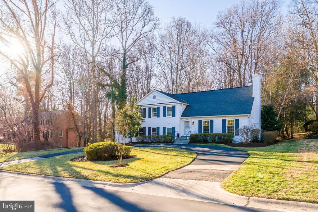 9908 Carter Road photo 1