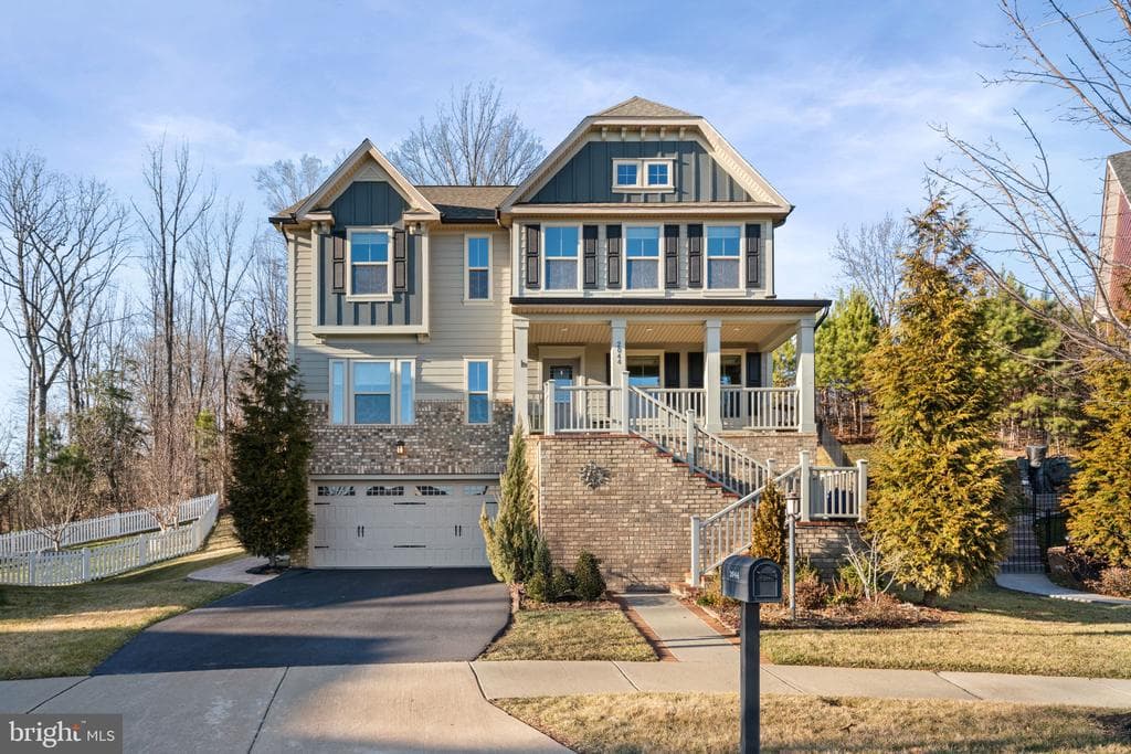 2044 Scarlet Pine Road photo 1