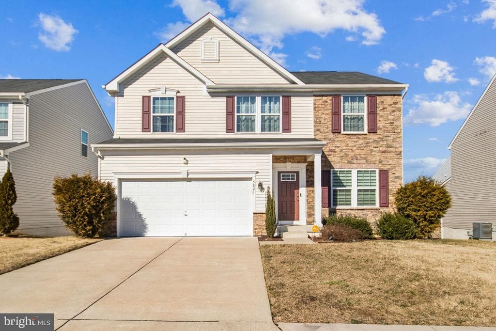 5821 Spruce Valley Drive photo 1