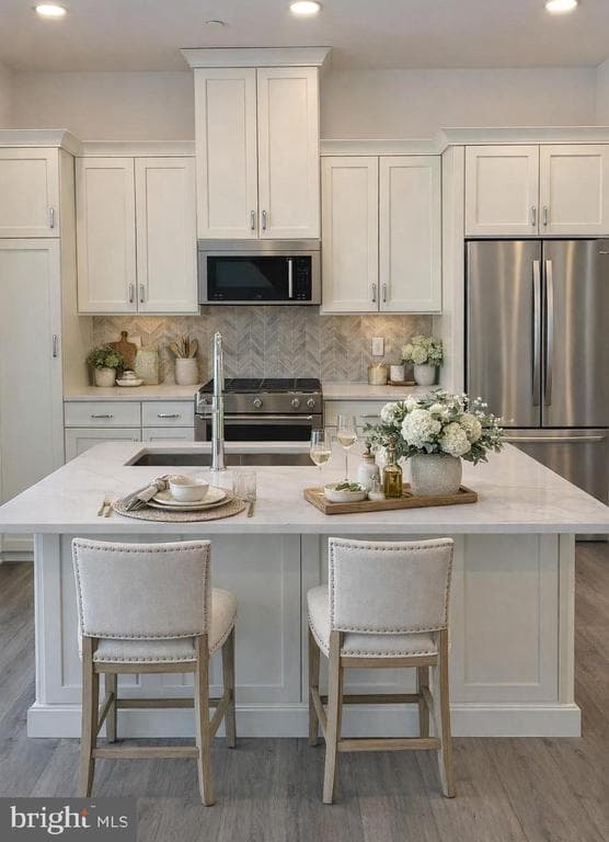 6 Oakwood Lane photo 1
