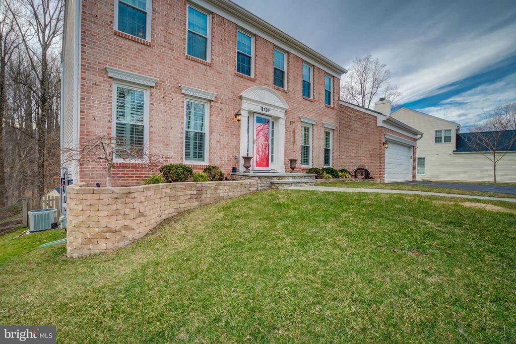 8529 High Timber Court photo 1