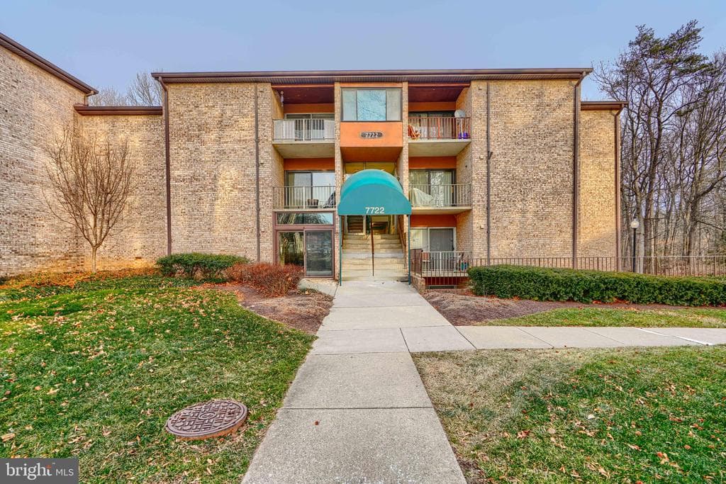 7722 Hanover Parkway #t-3 photo 1