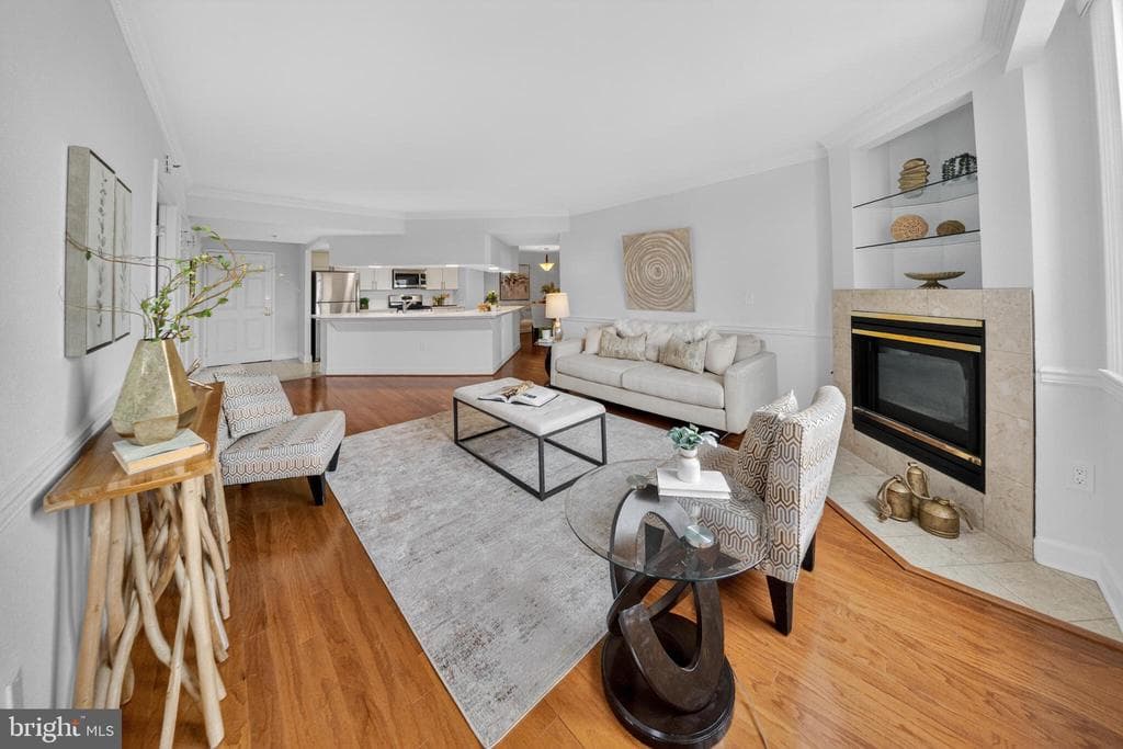 1276 N Wayne Street #622 photo 1
