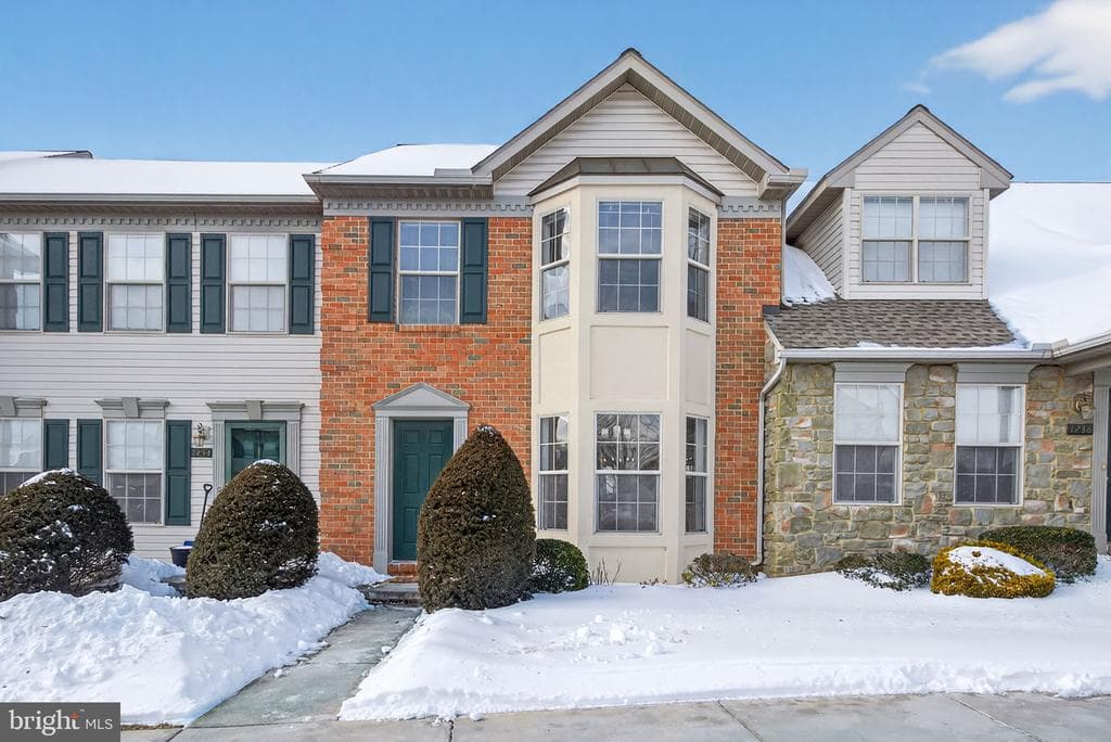 1236 Cobblestone Lane photo 1
