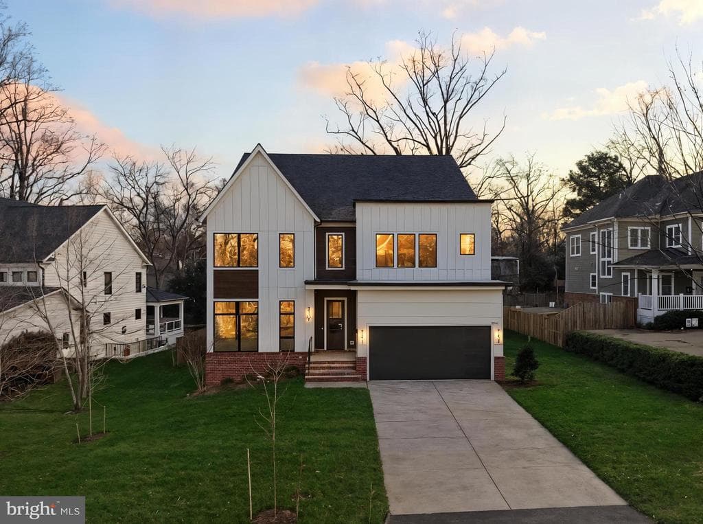 2107 Greenwich Street photo 1